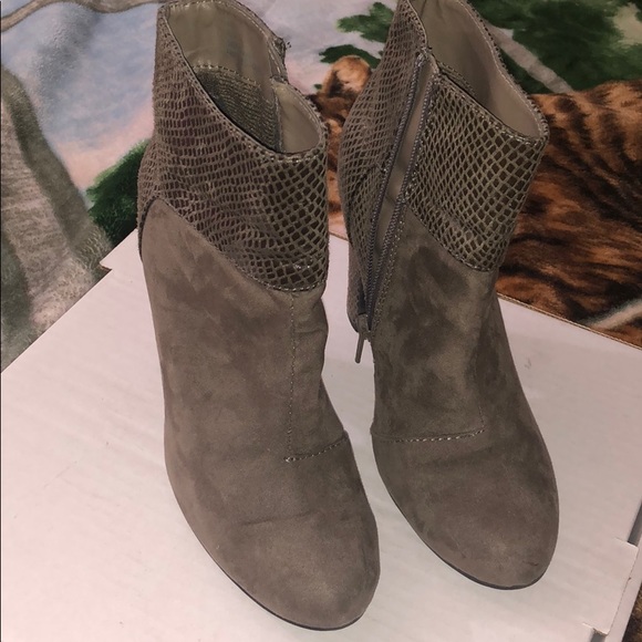 Nygard boots - Picture 3 of 9